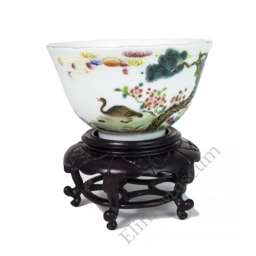 1004   A Pair Jia-Qing Period Famille Rose Bowls 